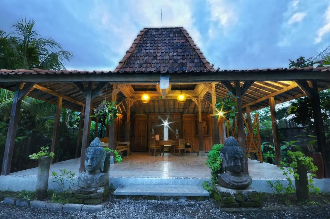 Ubud Art Resort Indonesia